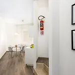 Appartement Tra 2 Borghi - Alessandro Noli - House 2 *