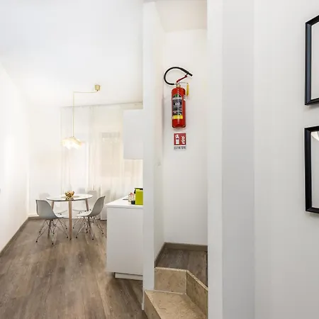 Appartement Tra 2 Borghi - Alessandro Noli - House 2 *