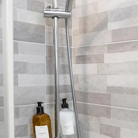 Appartement Tra 2 Borghi - Alessandro Noli - House 2